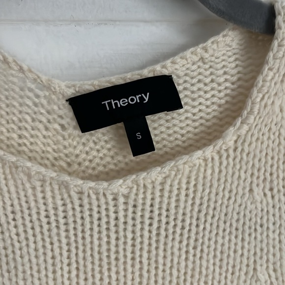 Theory Cashmere High Rib Shell in Cream - Picture 5 of 11